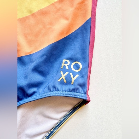ROXY Pop Surf One Piece from the Pop Surf collection NWOT - Size Lrg Junior - Picture 4 of 11